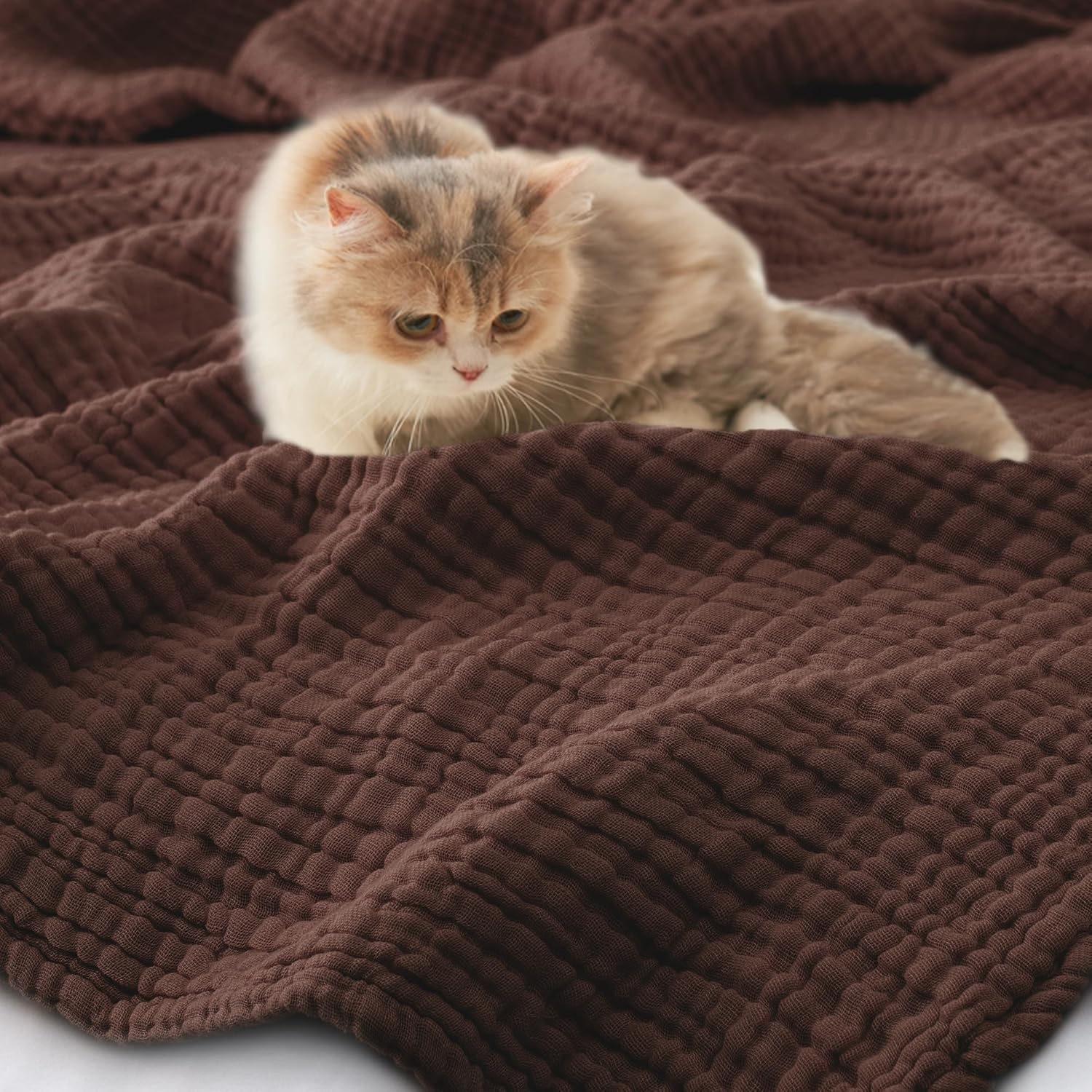 Carriediosa 100% Cotton Muslin Throw Blanket 108" X 90" King Size，4-Layers Summer Gauze Throws for Bed Couch，Soft Lightweight Breathable Linen Blankets Bedspread for Adults All Season，Dark Brown